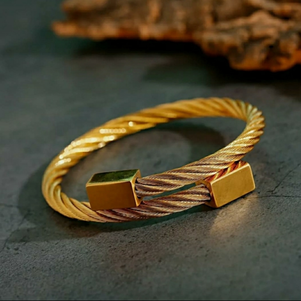 Mens Fashion Gold Plated Bracelet